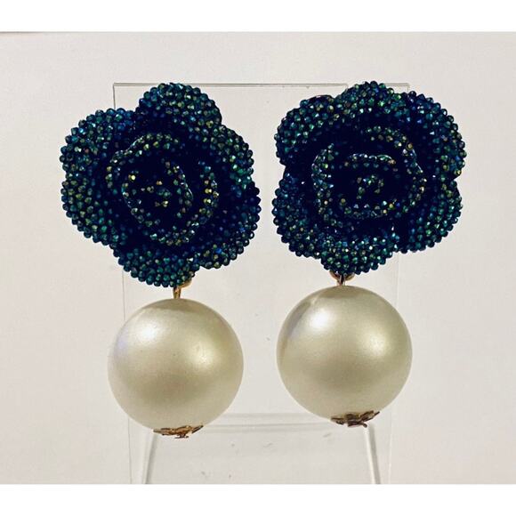 Blue Iridescent Flower Pearl Earrings NEW - Picture 1 of 1